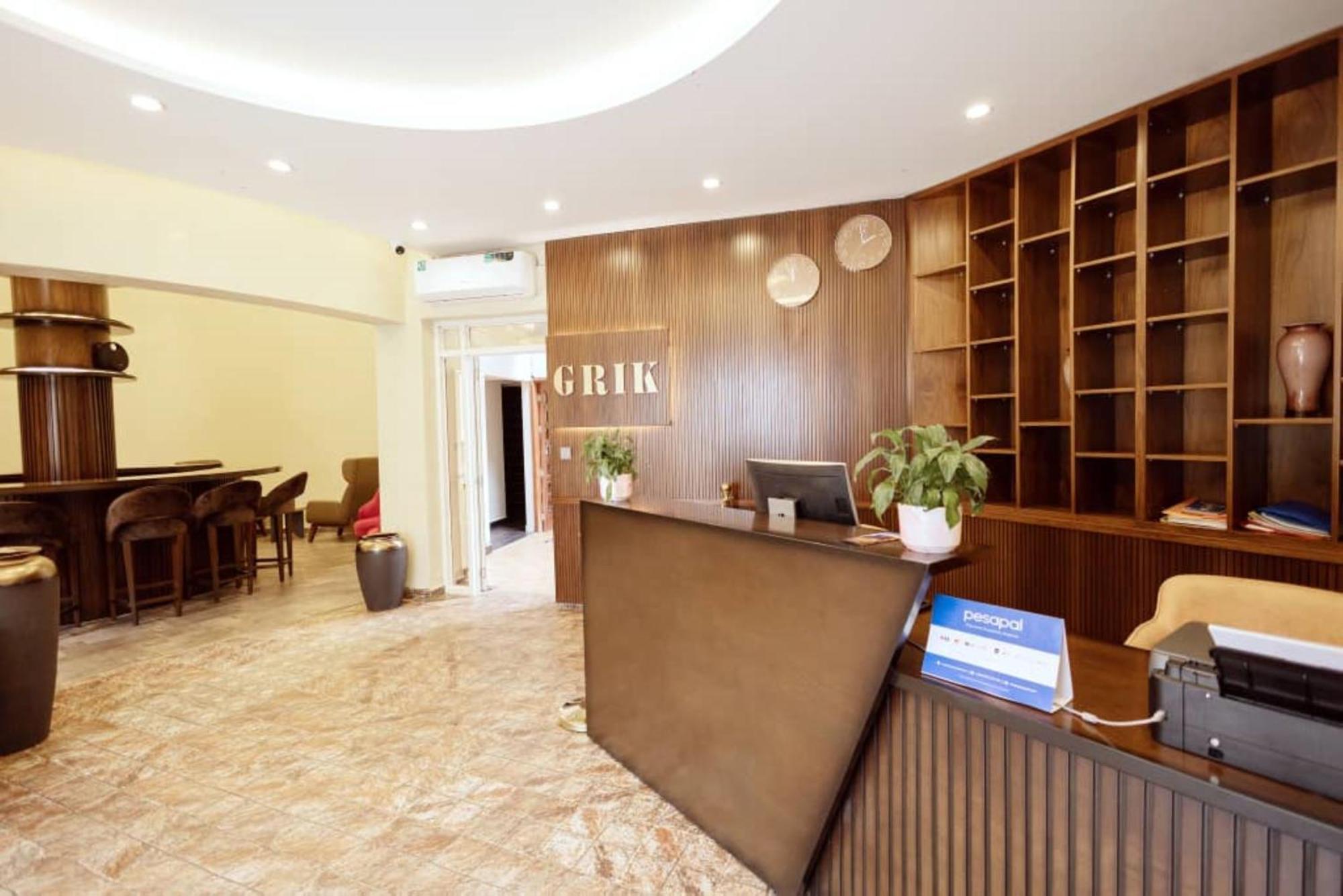 Grik Hotel - Entebbe Eksteriør bilde
